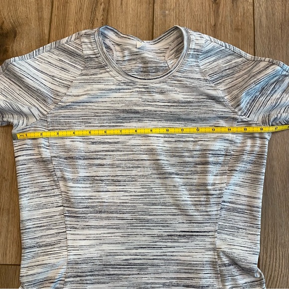 Lululemon Runderful Long Sleeve - Size 6 - Space Dye Camo - Picture 11 of 14